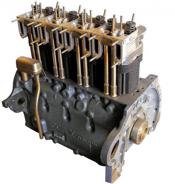 AT-Motor F4L Deutz